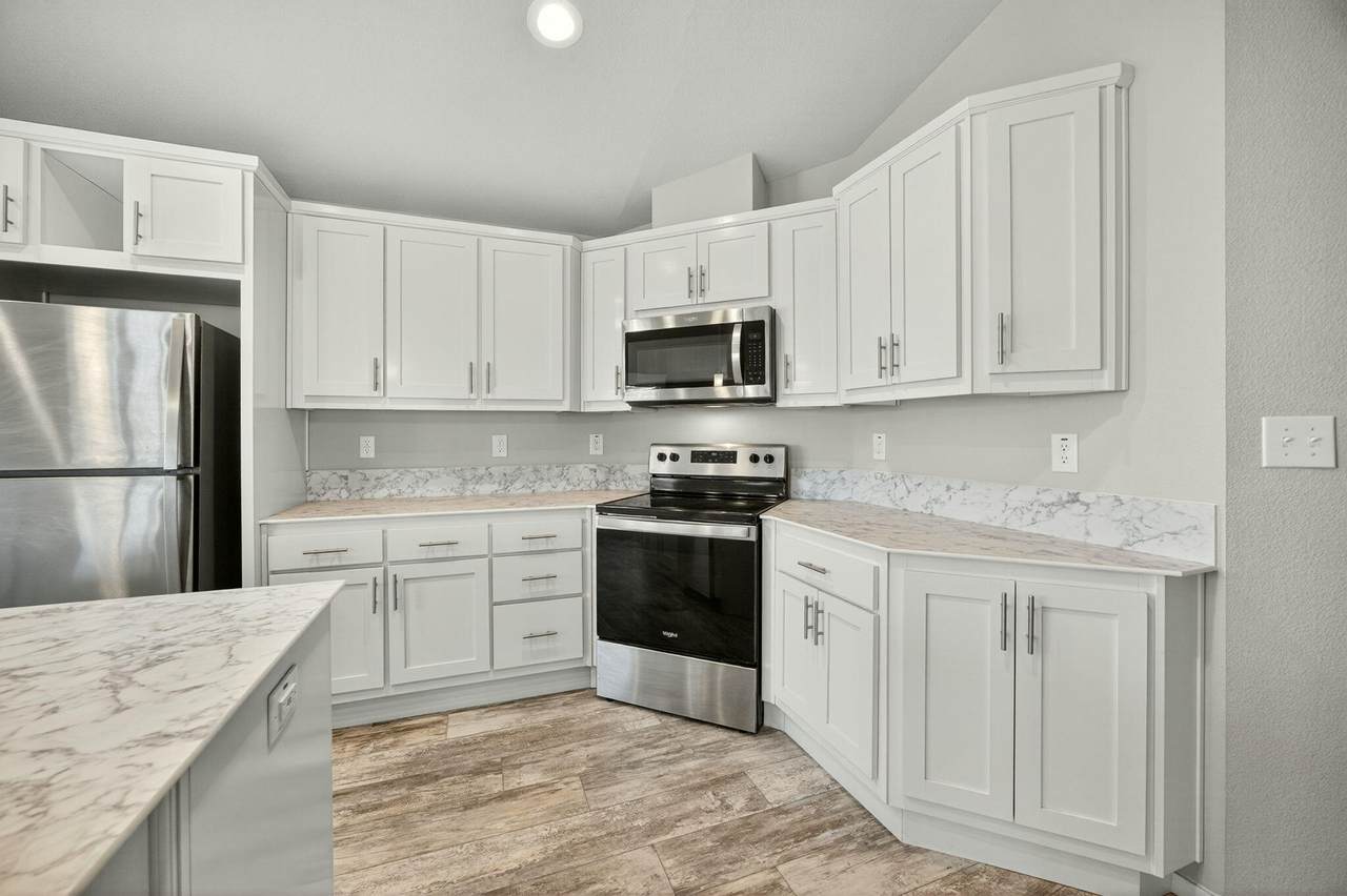 3555 Pacific Highway - Photo 1