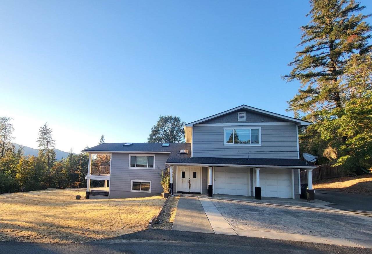 484 Shadow Hills Drive - Photo 1