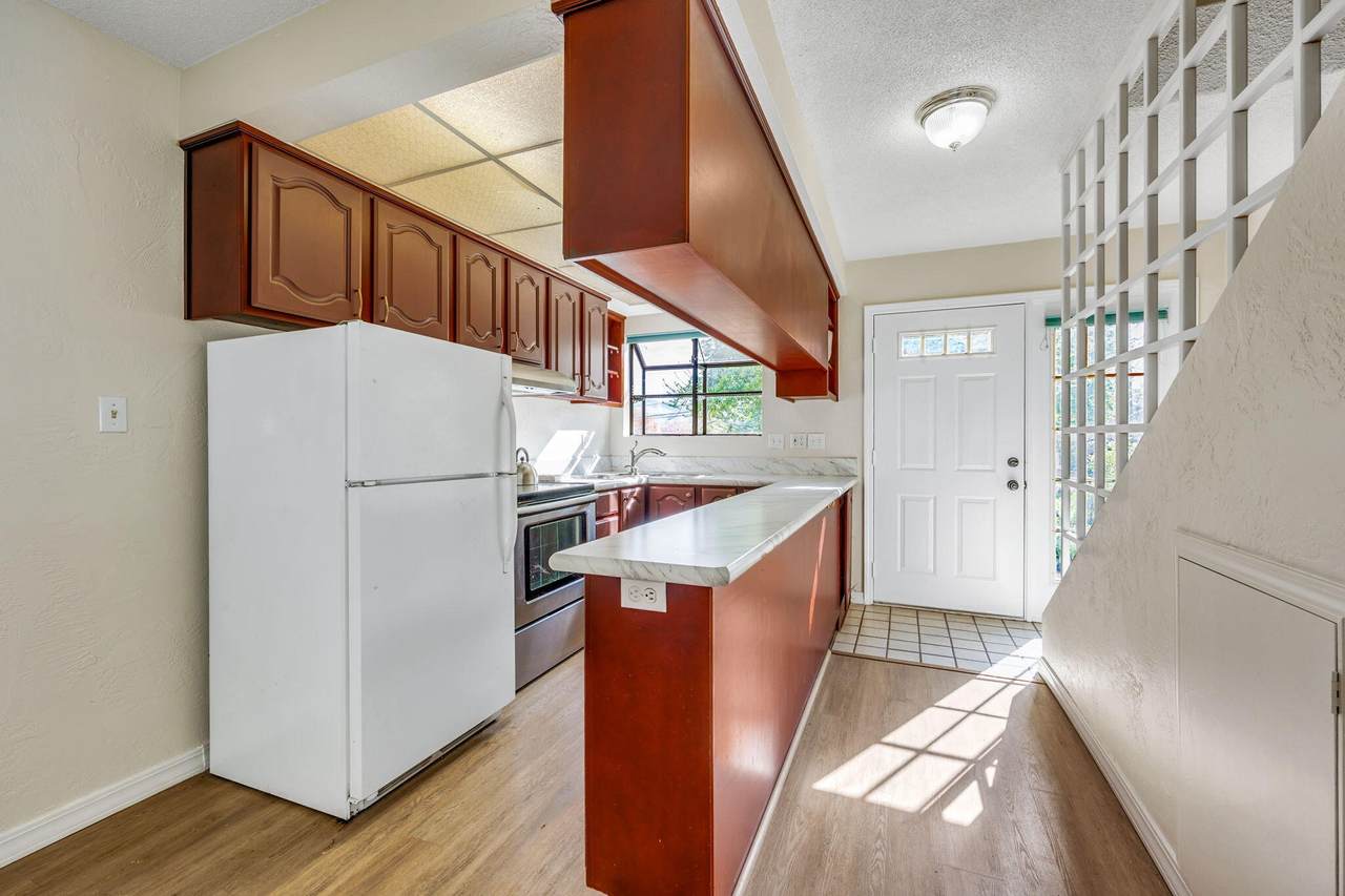 495 Chestnut Street - Photo 1