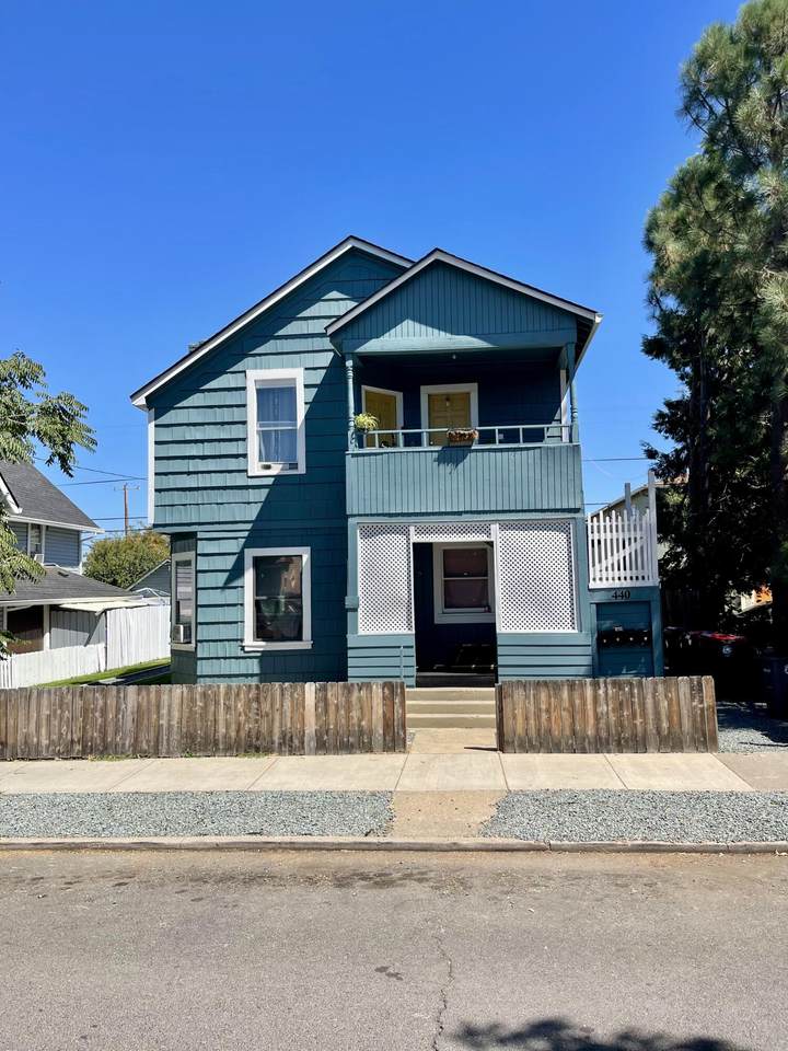 440 Grape Street - Photo 1