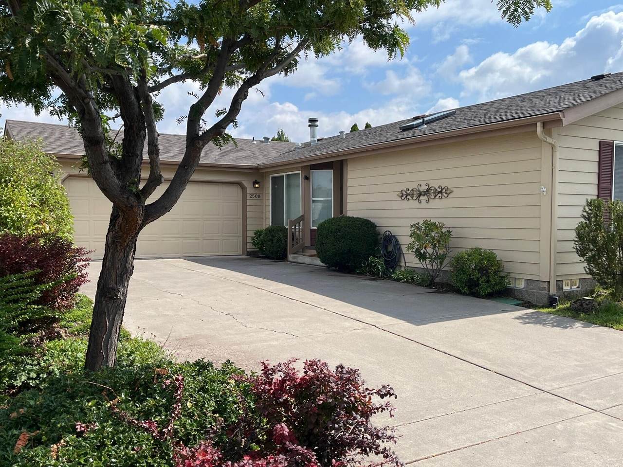 2508 Buckwheat Court - Photo 1