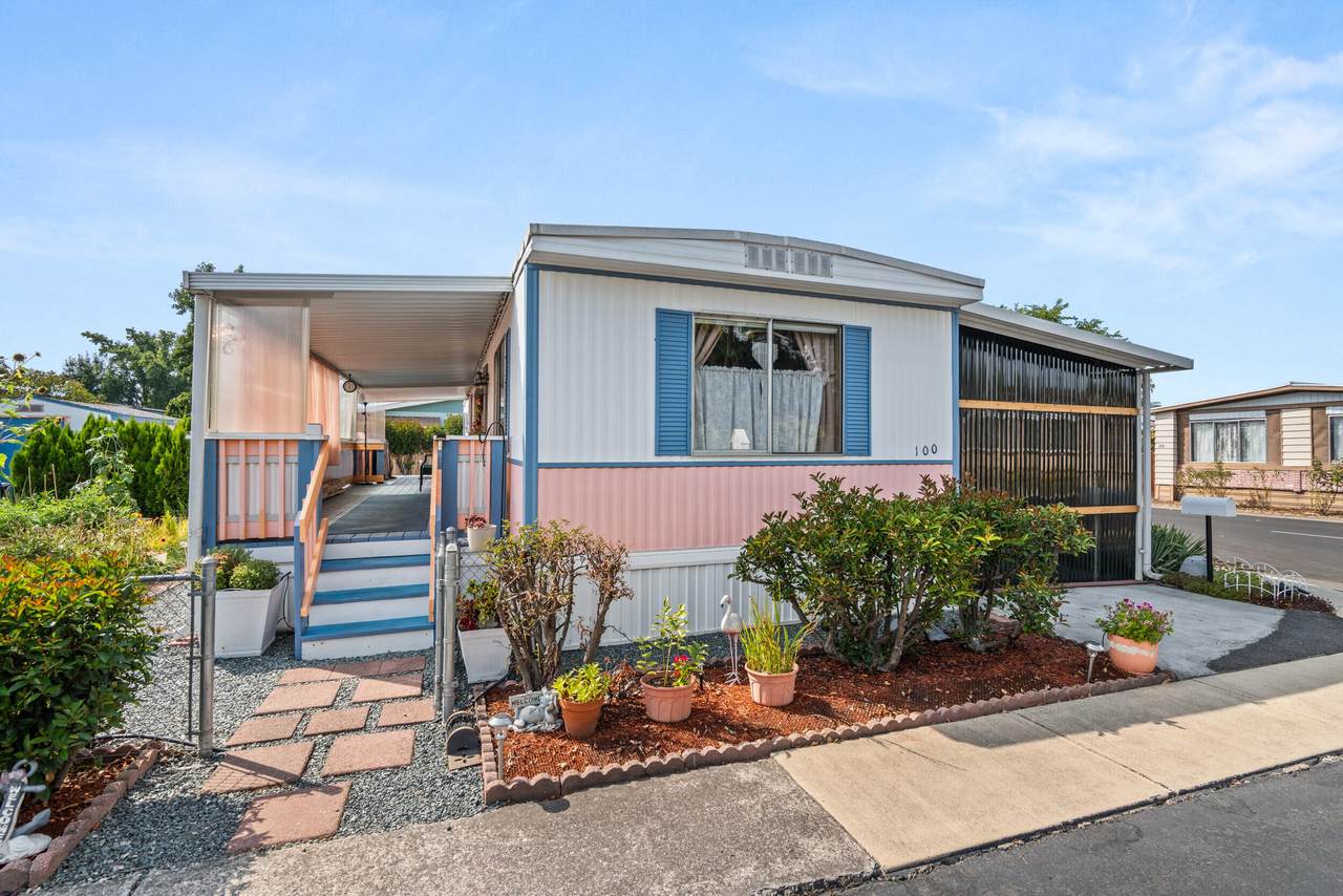 301 Freeman Road - Photo 1