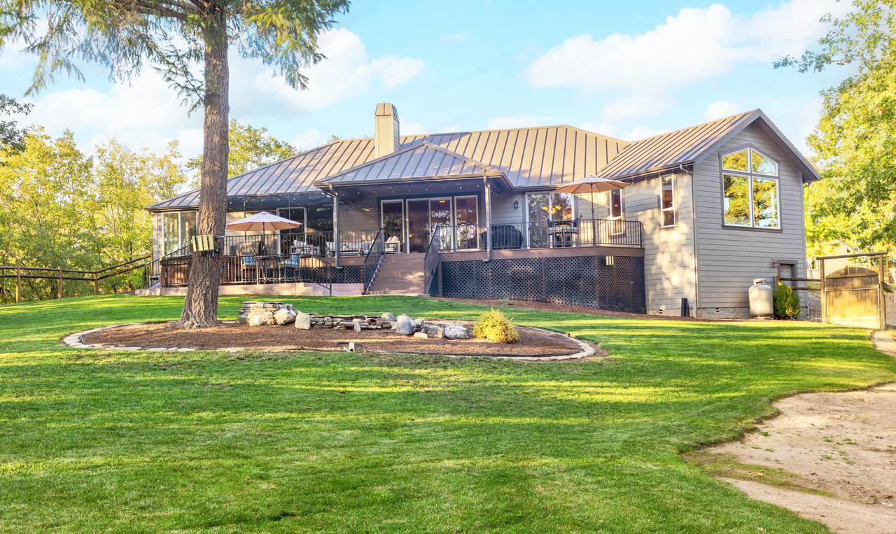 559 Pleasantville Way - Photo 1