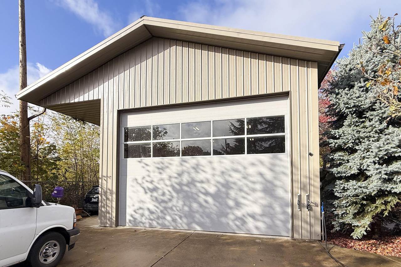 571 Wade Street - Photo 1