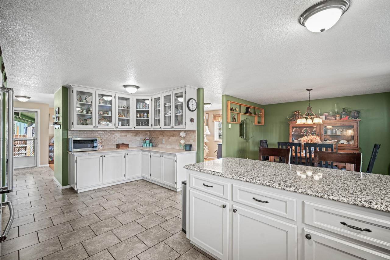 16255 Paulina View Road - Photo 1
