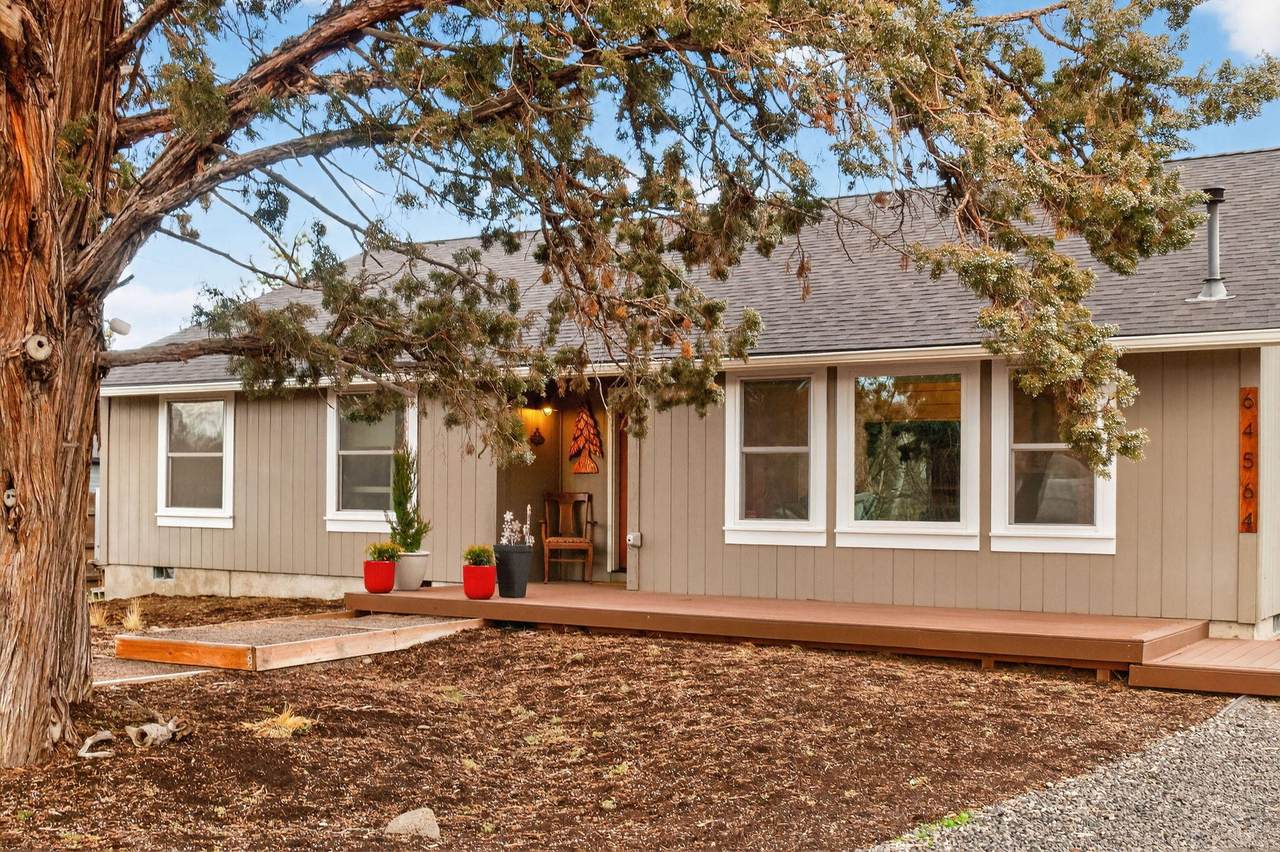 64564 Riverview Avenue - Photo 1