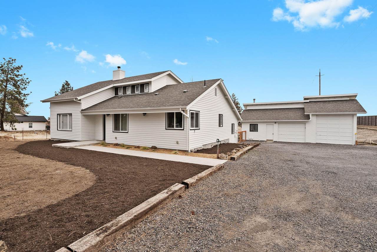 63210 Deschutes Market Road - Photo 1