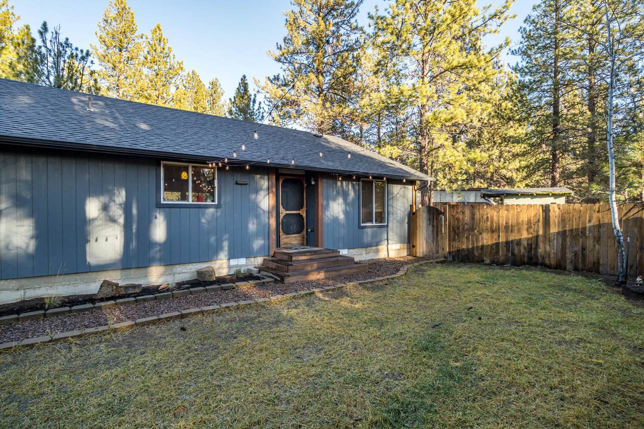18870 Tuscarora Lane - Photo 1
