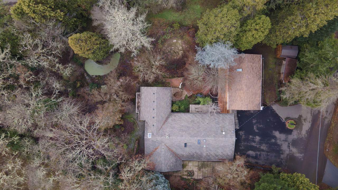 301 Canyon Drive - Photo 1