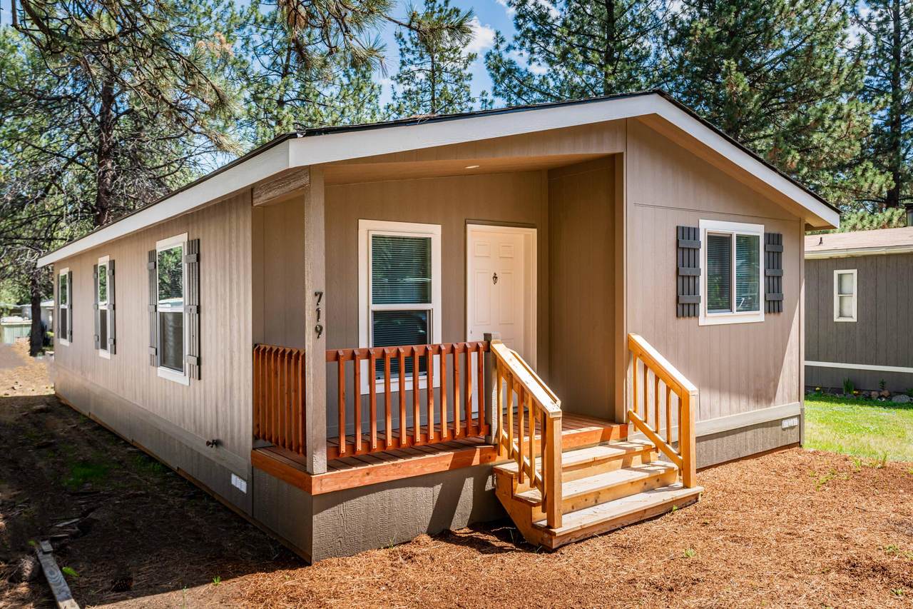 60901 Brosterhous Road - Photo 1