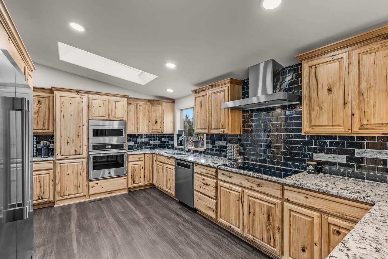 4229 Tillamook Loop - Photo 1