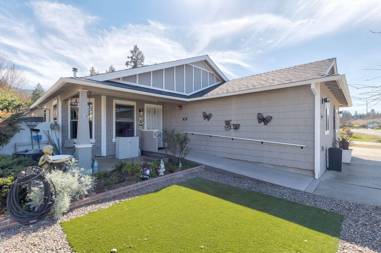 404 Lindilu Lane - Photo 1
