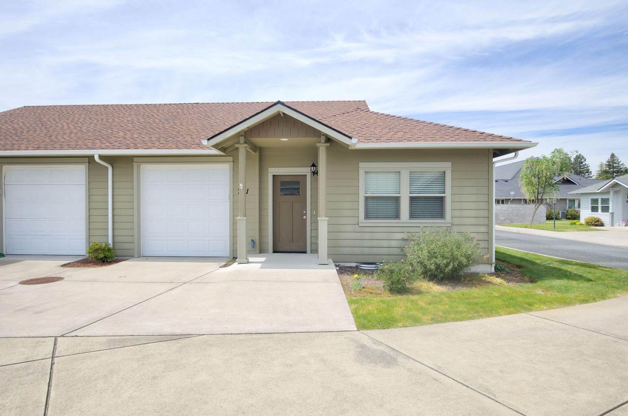 741 Kinsington Court - Photo 1