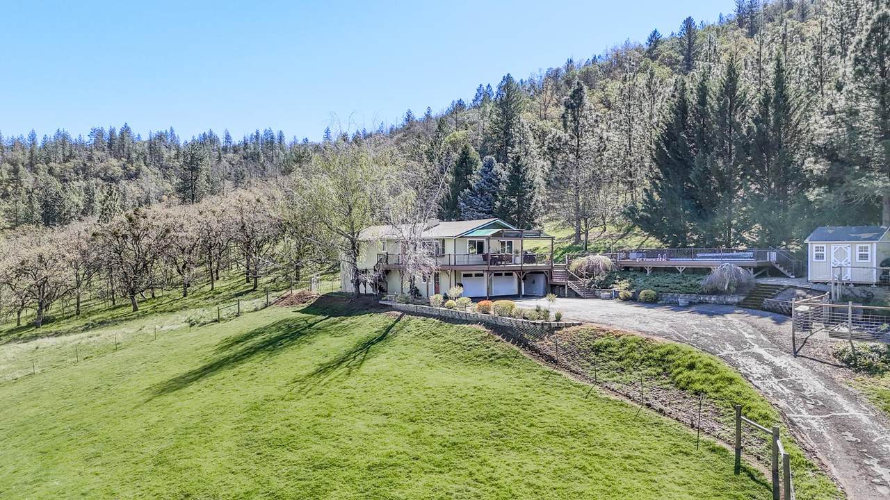 4131 Griffin Creek Road - Photo 1