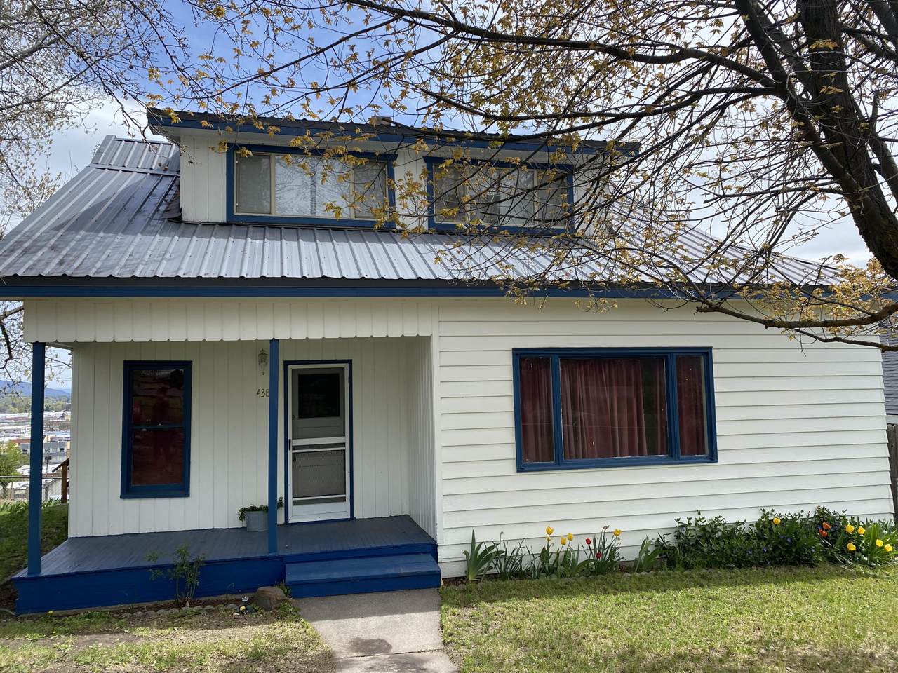 438 Washington Street - Photo 1