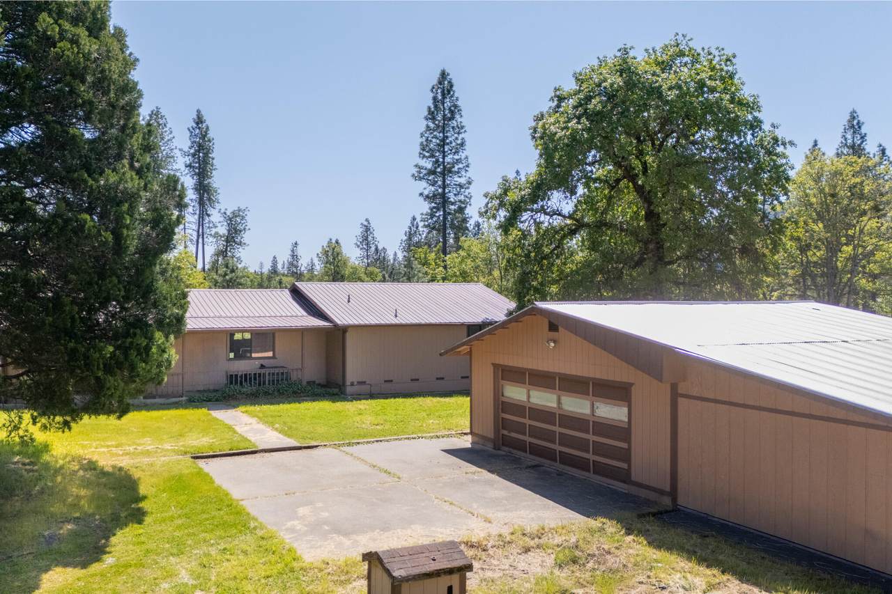 25066 Redwood Highway - Photo 1