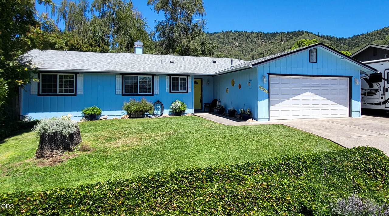 1026 Primrose Place - Photo 1