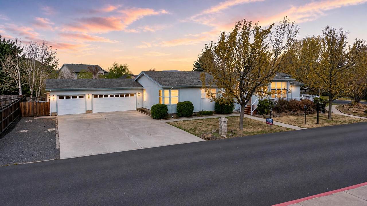 533 Shoshone Drive - Photo 1