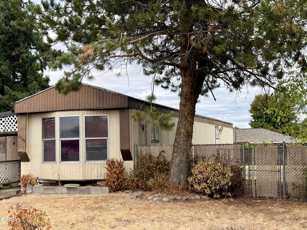 2799 Avenue A - Photo 1