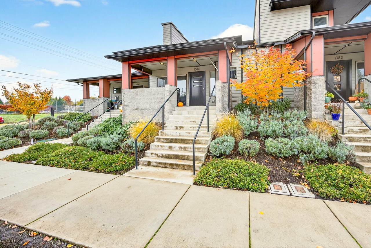 1084 Main Street - Photo 1