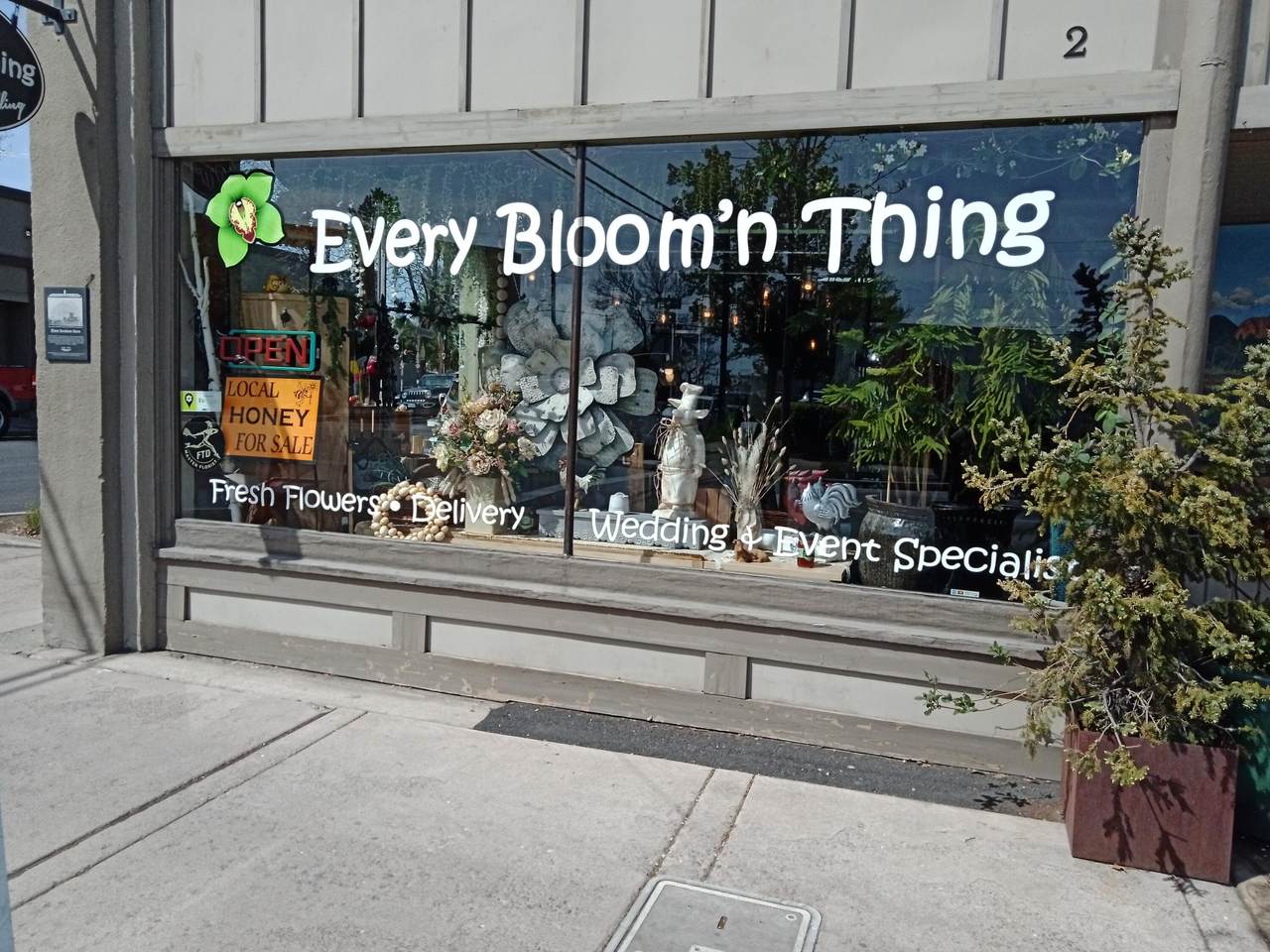 https://bt-photos.global.ssl.fastly.net/coar/1280_boomver_2_220219595-2.jpg