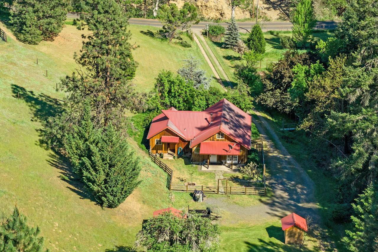 7484 Sterling Creek Road - Photo 1