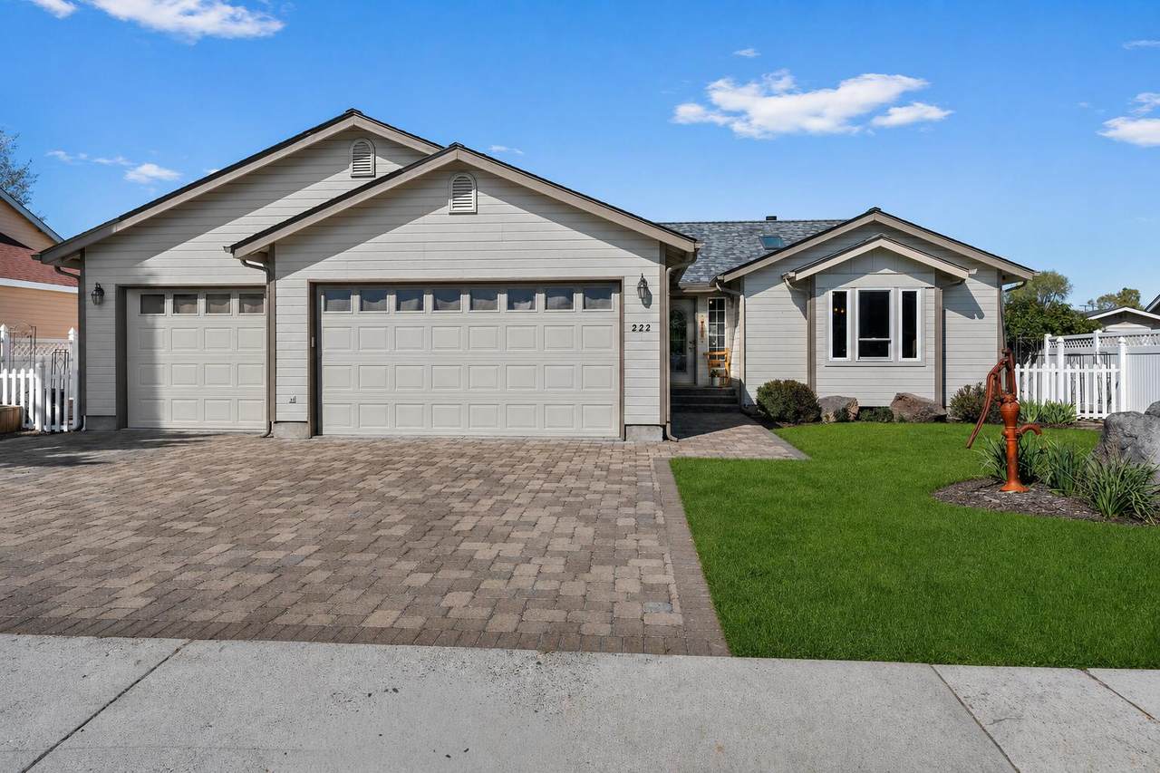 222 Meadow Lakes Drive - Photo 1