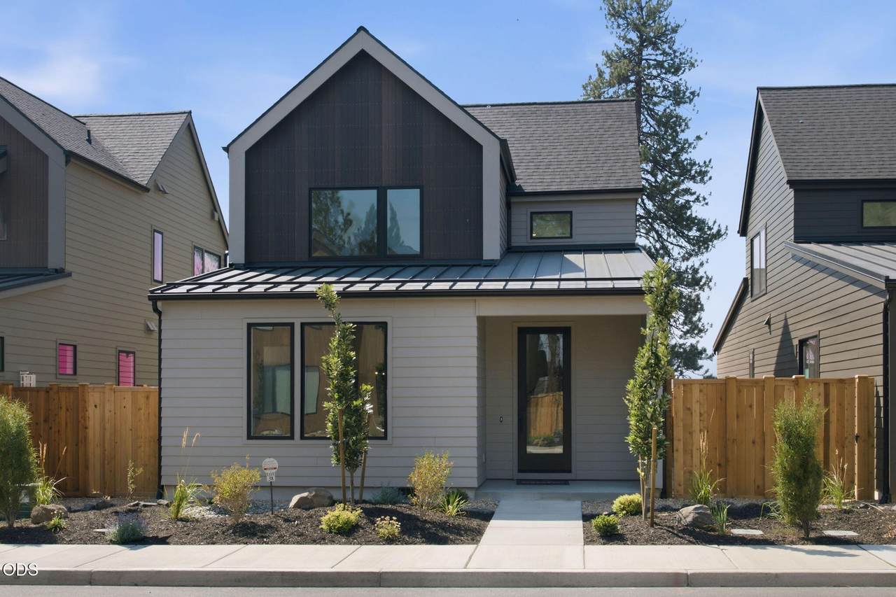 1035 Linda Avenue - Photo 1
