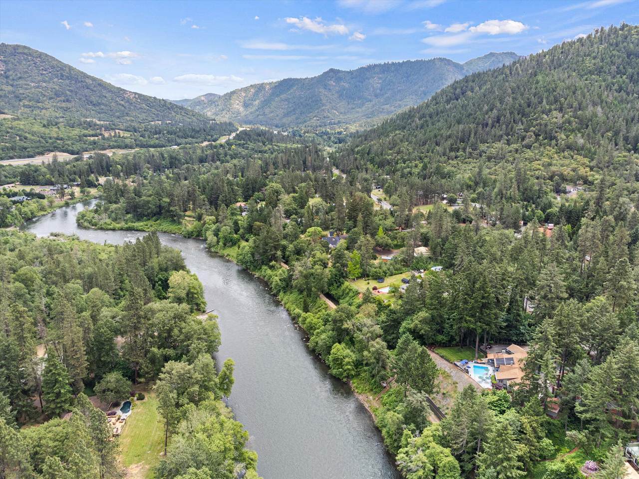 4990 Rogue River Highway - Photo 1