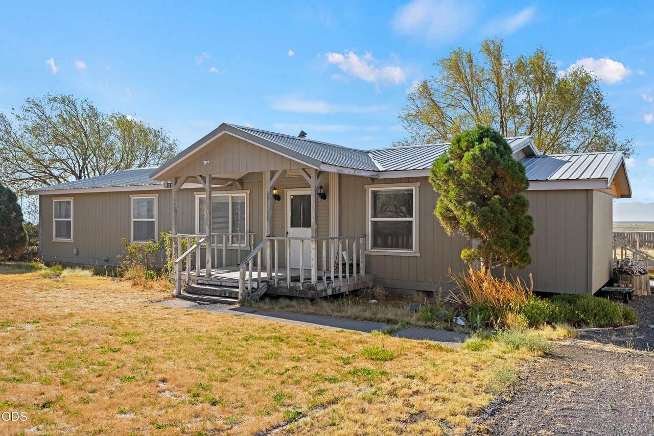 84900 Carlon Lane - Photo 1