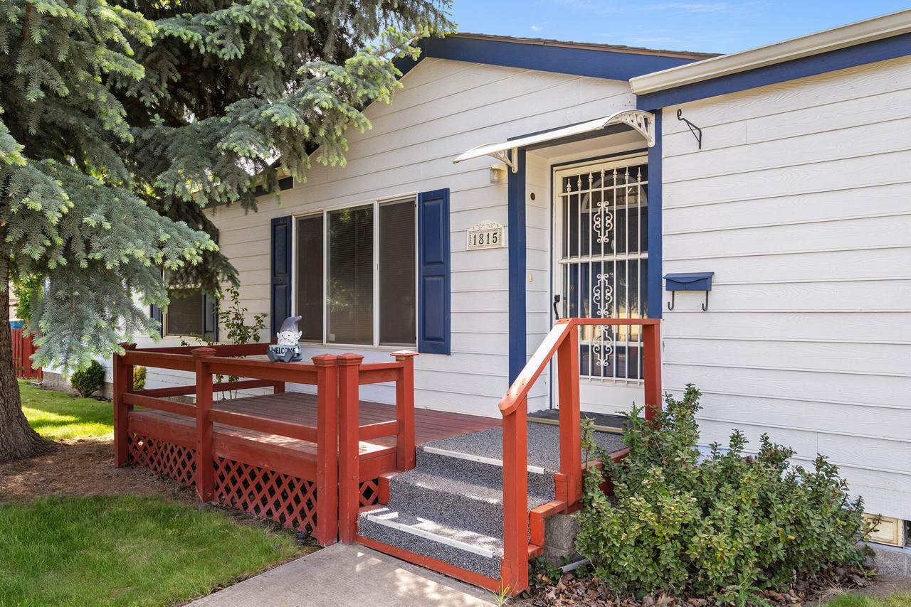 1815 6th Street - Photo 1