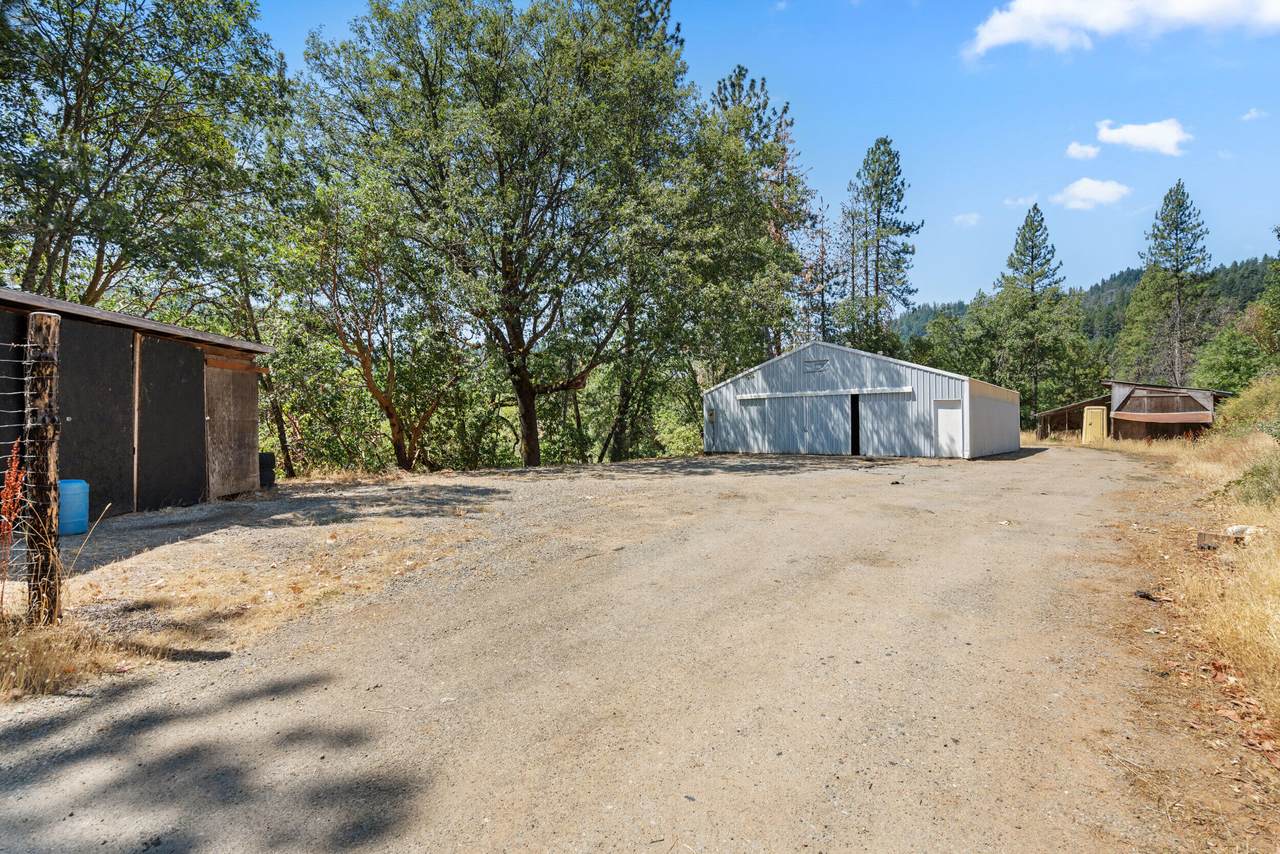18505 Evans Creek Road - Photo 1