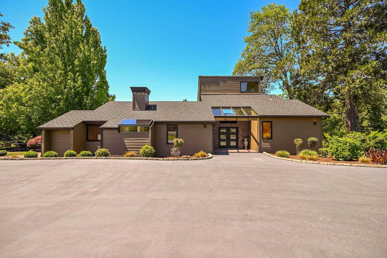 2546 Fisher Road - Photo 1