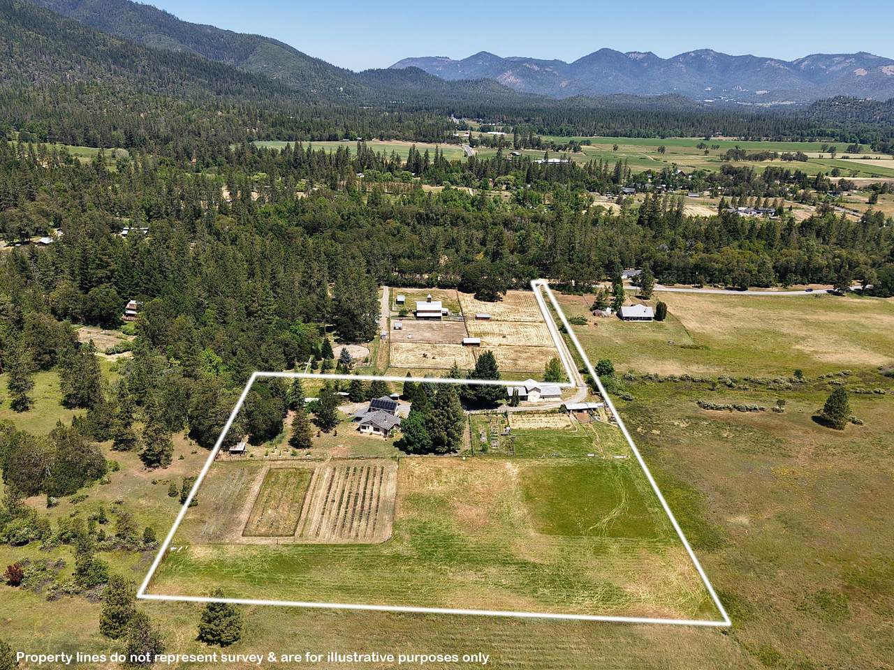 335 Sheraton Drive - Photo 1