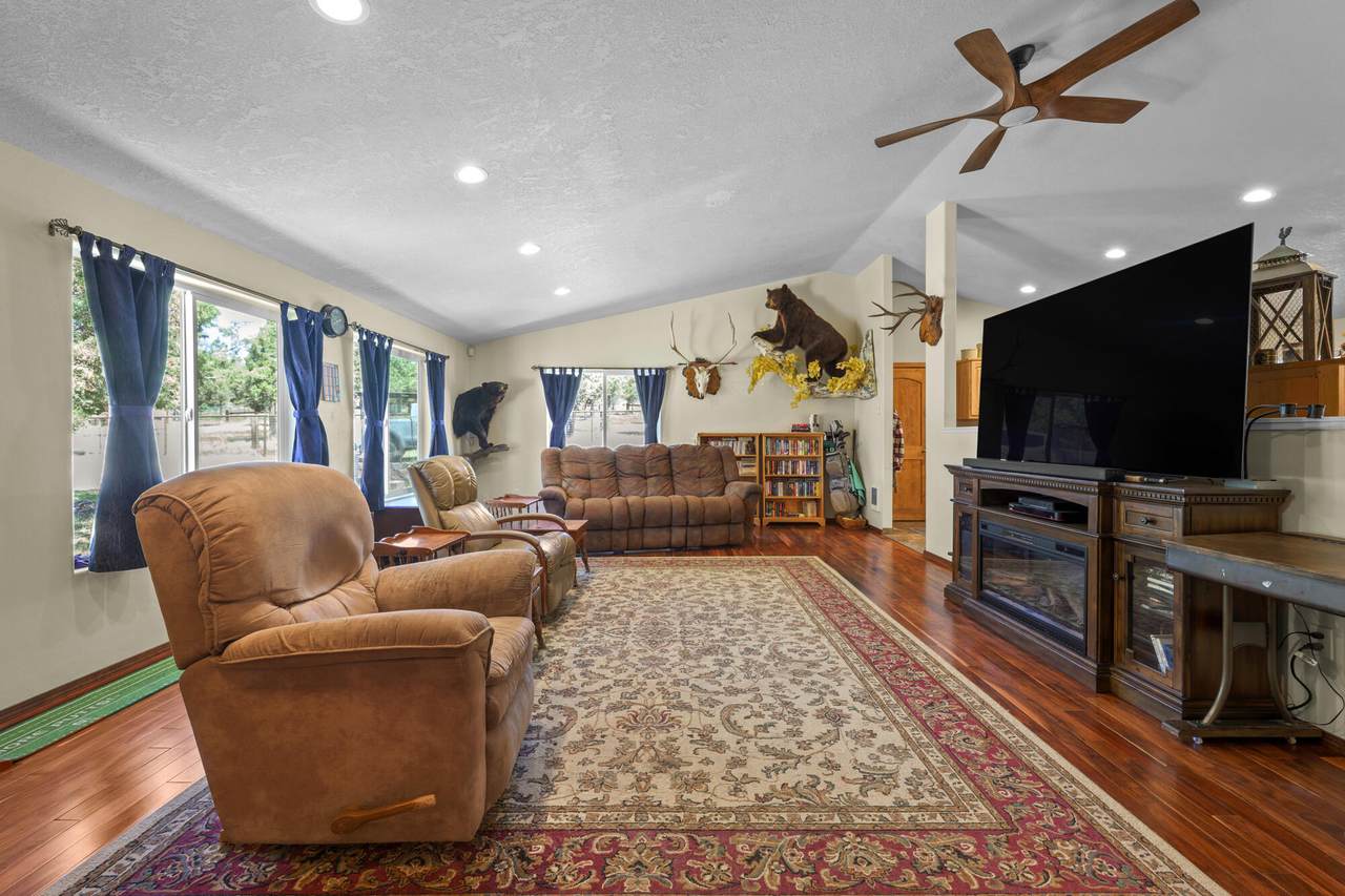12186 Juniper Canyon Road - Photo 1