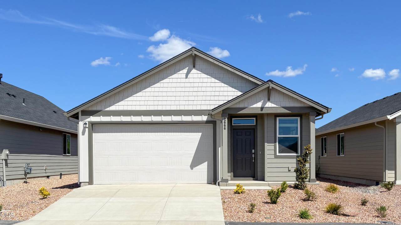 2666 26th Lp North - Photo 1