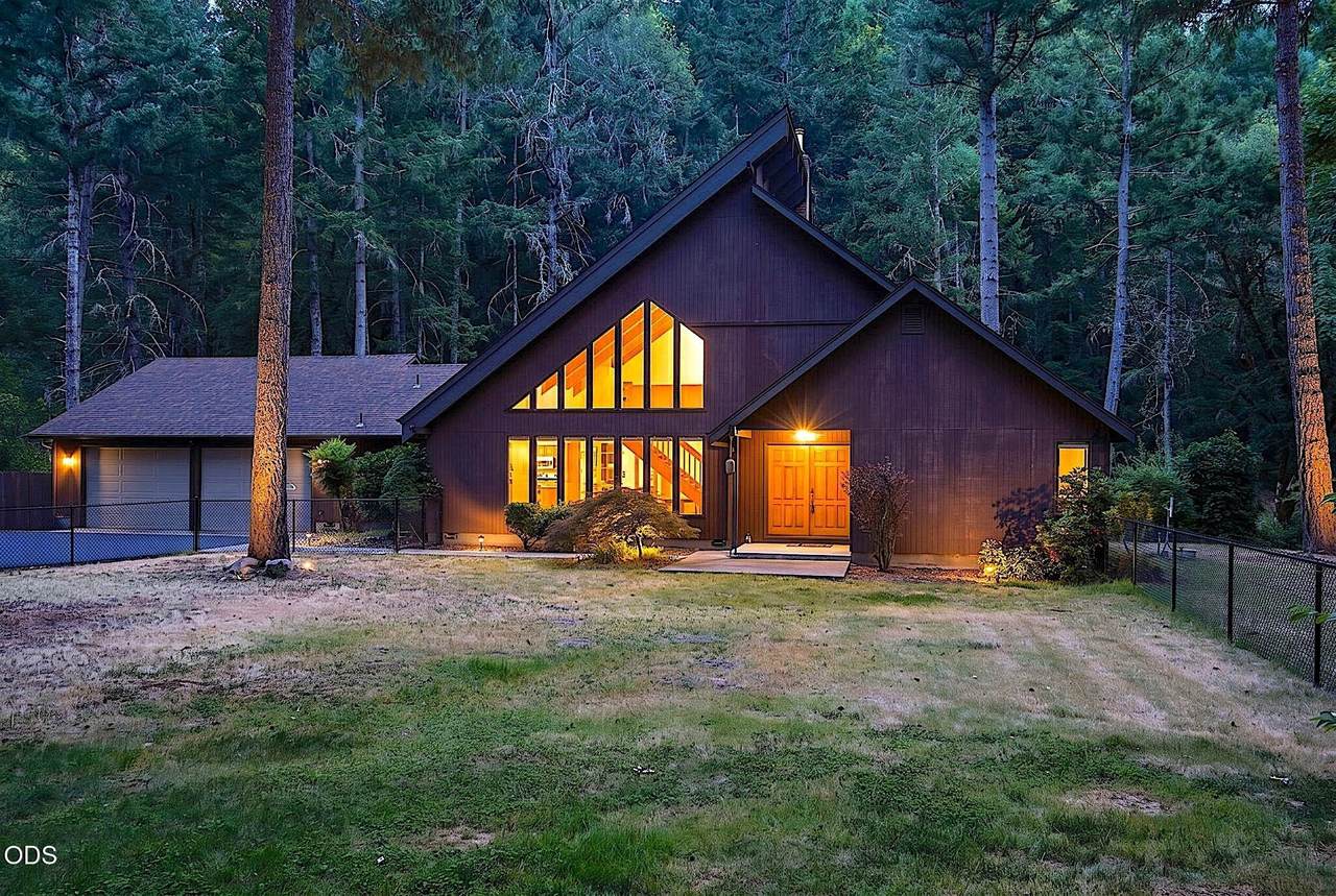 484 Round Prairie Road - Photo 1