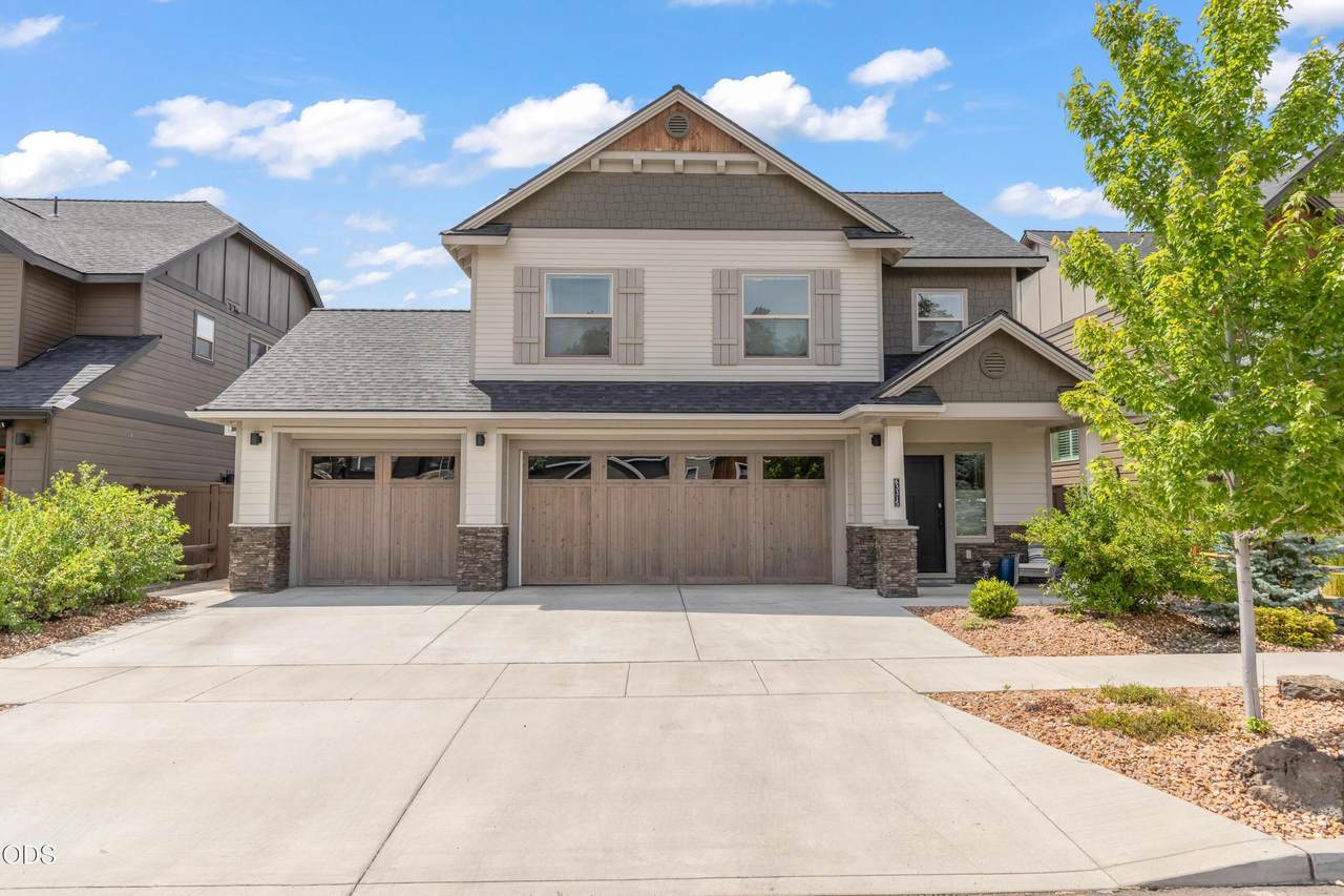 63315 Wrangler Place - Photo 1