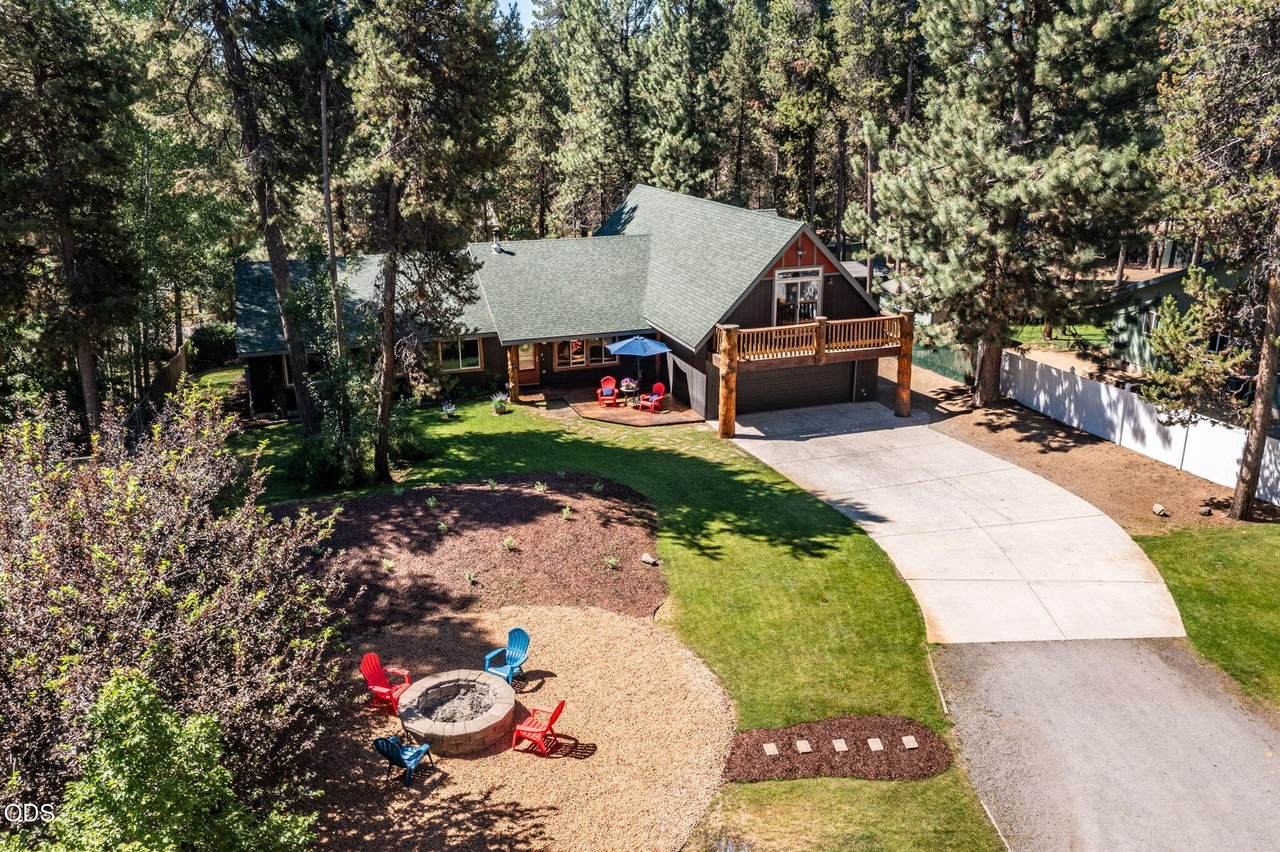 17065 Oxnard Road - Photo 1