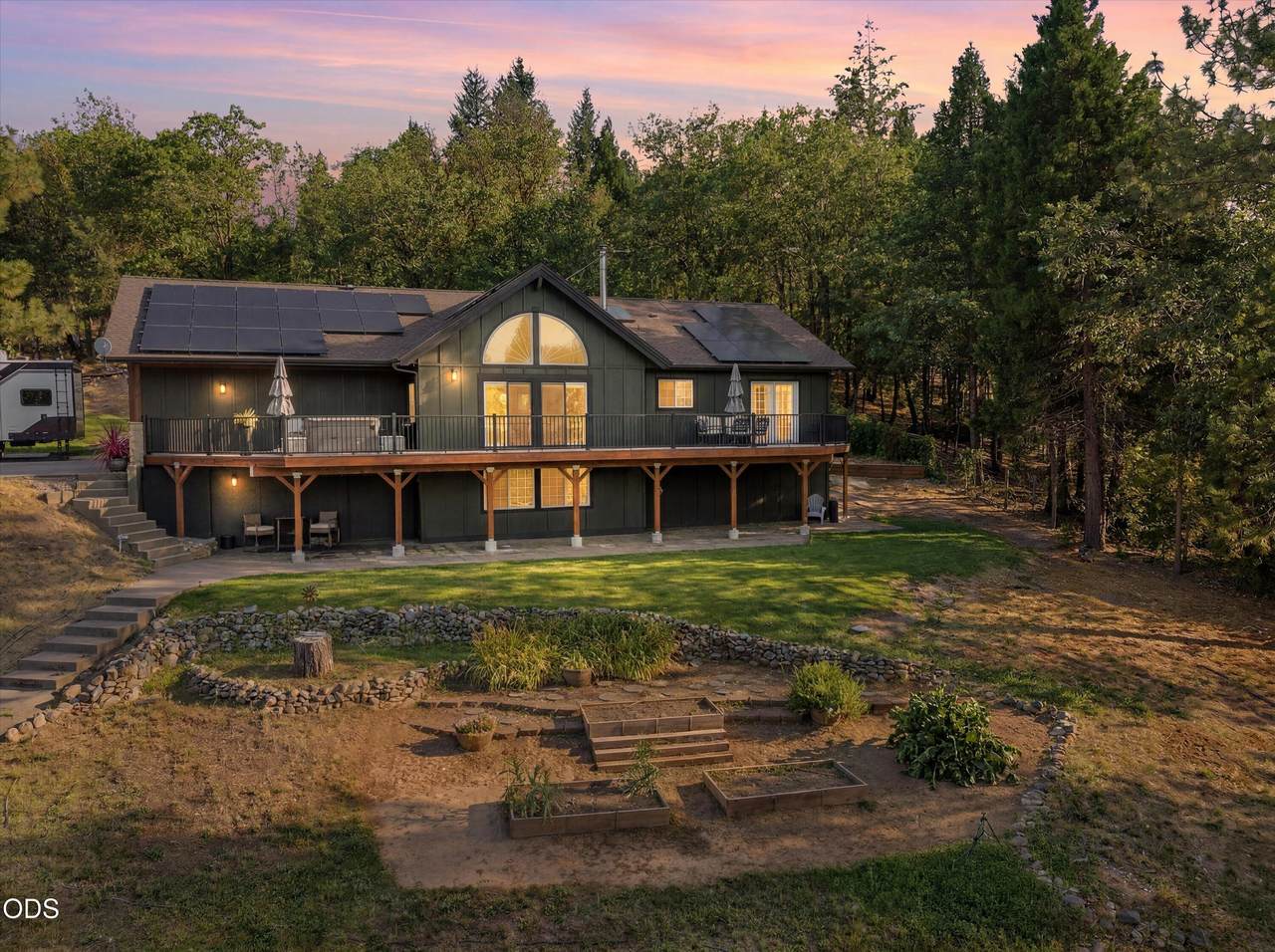 767 Jess Way - Photo 1