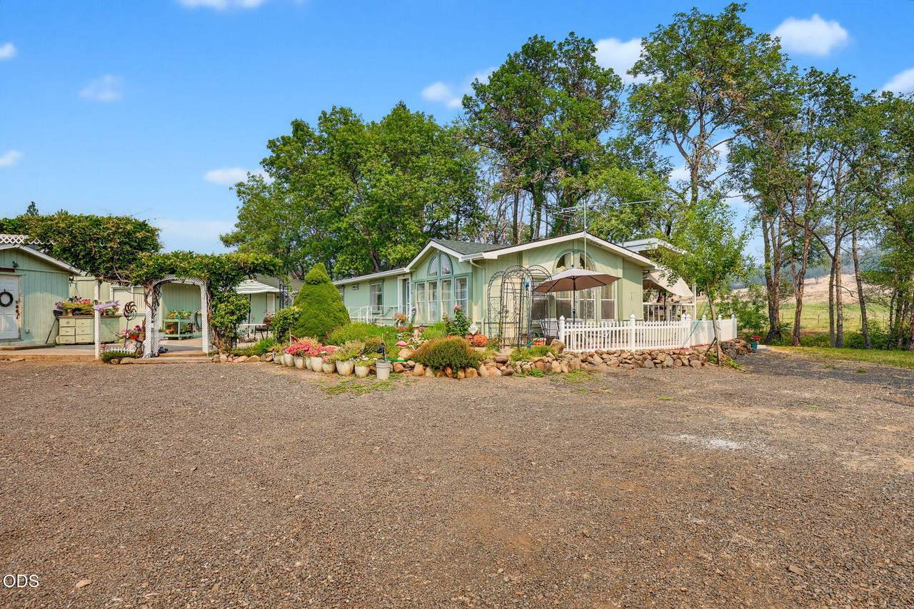 9561 Hwy-140 - Photo 1