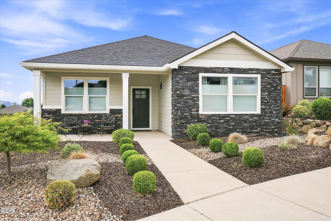 3117 Delorraine Drive - Photo 1