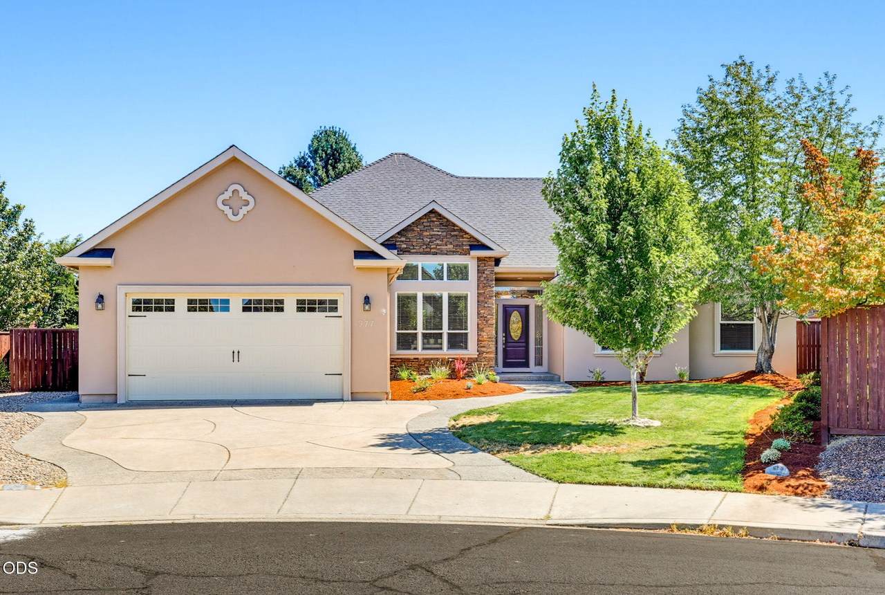977 Fairview Court - Photo 1