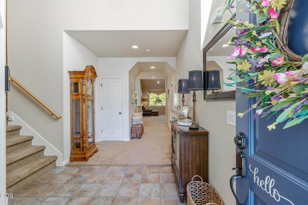 61131 Lodgepole Drive - Photo 1