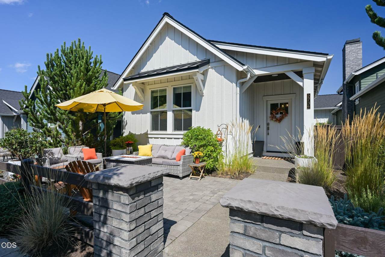2736 Ordway Avenue - Photo 1