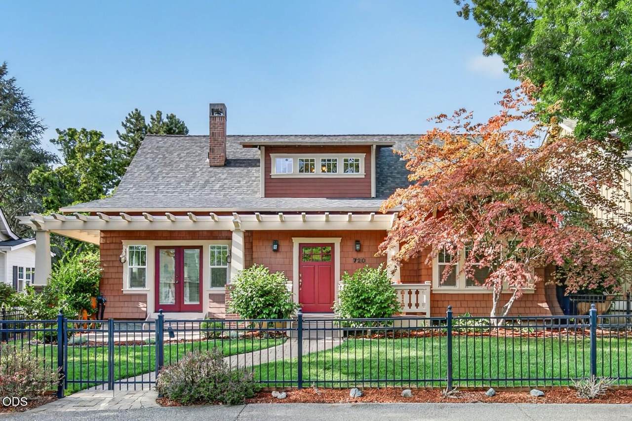 720 G Street - Photo 1