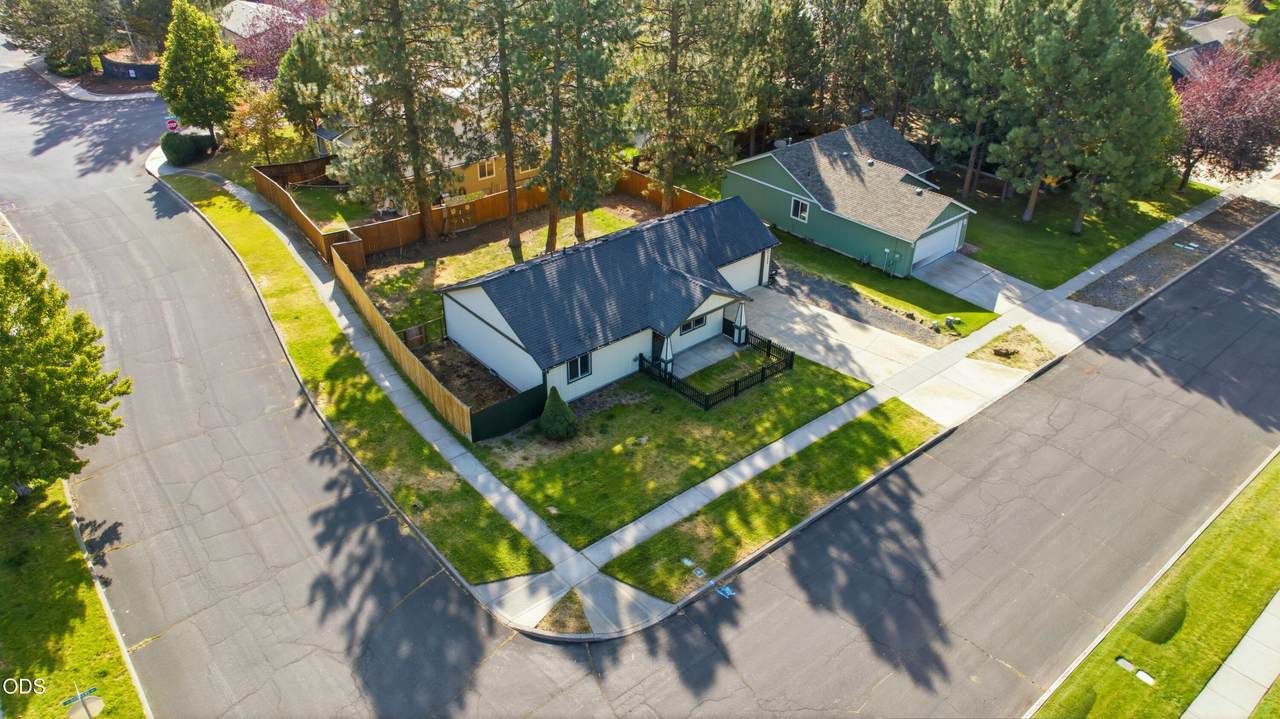 60998 Honkers Lane - Photo 1