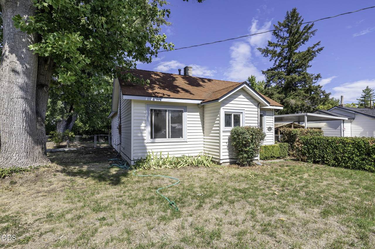 121 Elk Street - Photo 1
