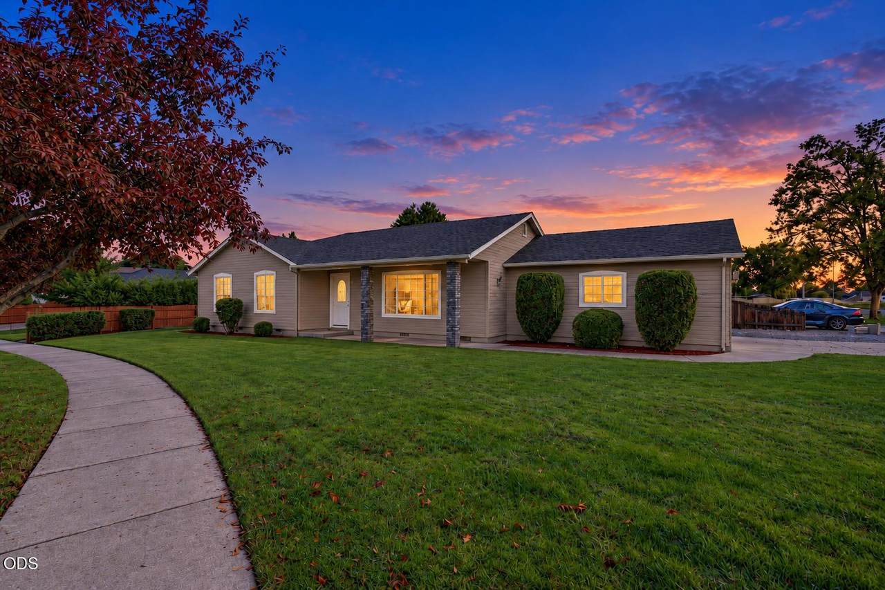 1911 Layla Drive - Photo 1