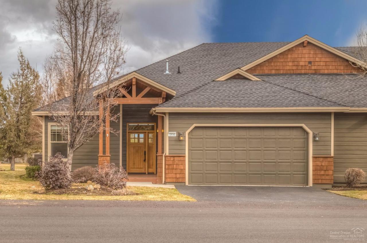 1950 Cinnamon Teal Drive, Redmond, OR 97756 (MLS #201603936) :: Birtola Garmyn High Desert Realty